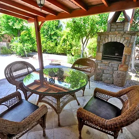 Vilă Villa Jade *